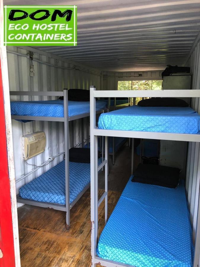 Dom Eco Hostel Containers São Sebastião Kültér fotó