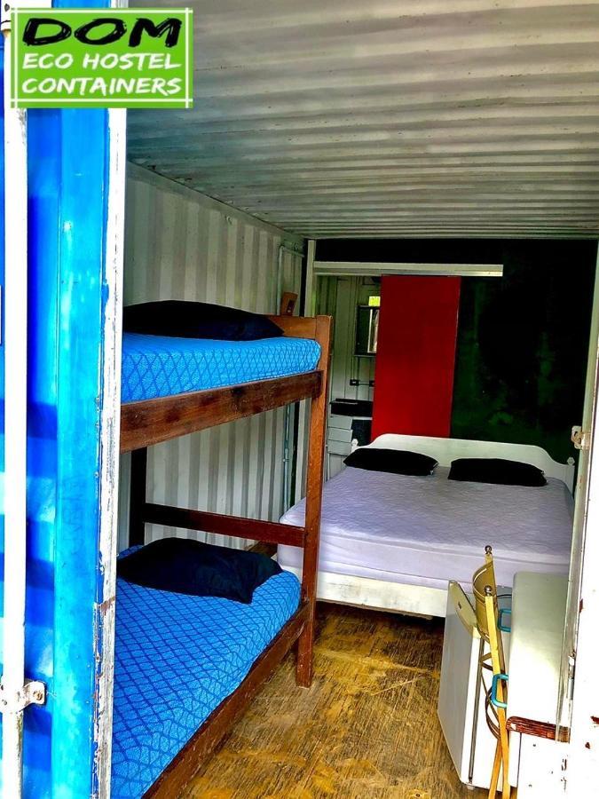Dom Eco Hostel Containers São Sebastião Kültér fotó