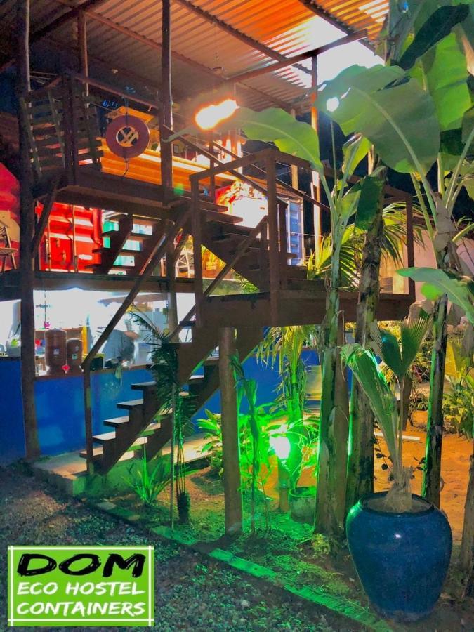 Dom Eco Hostel Containers São Sebastião Kültér fotó