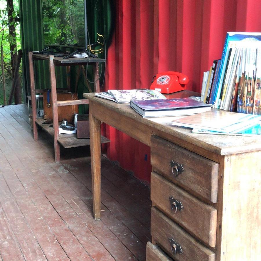 Dom Eco Hostel Containers São Sebastião Kültér fotó